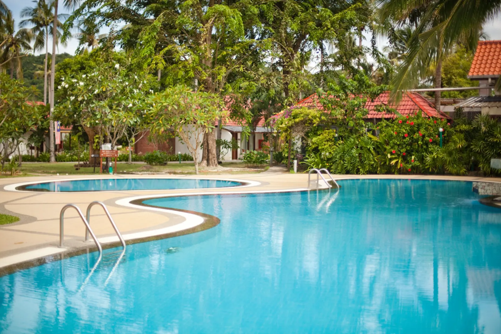 Adults & Kids Swimming Pool